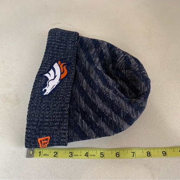 Denver Broncos Knit Hat Unisex One Size Cuffed Toboggan Logo Cozy Warm - Picture 10 of 10